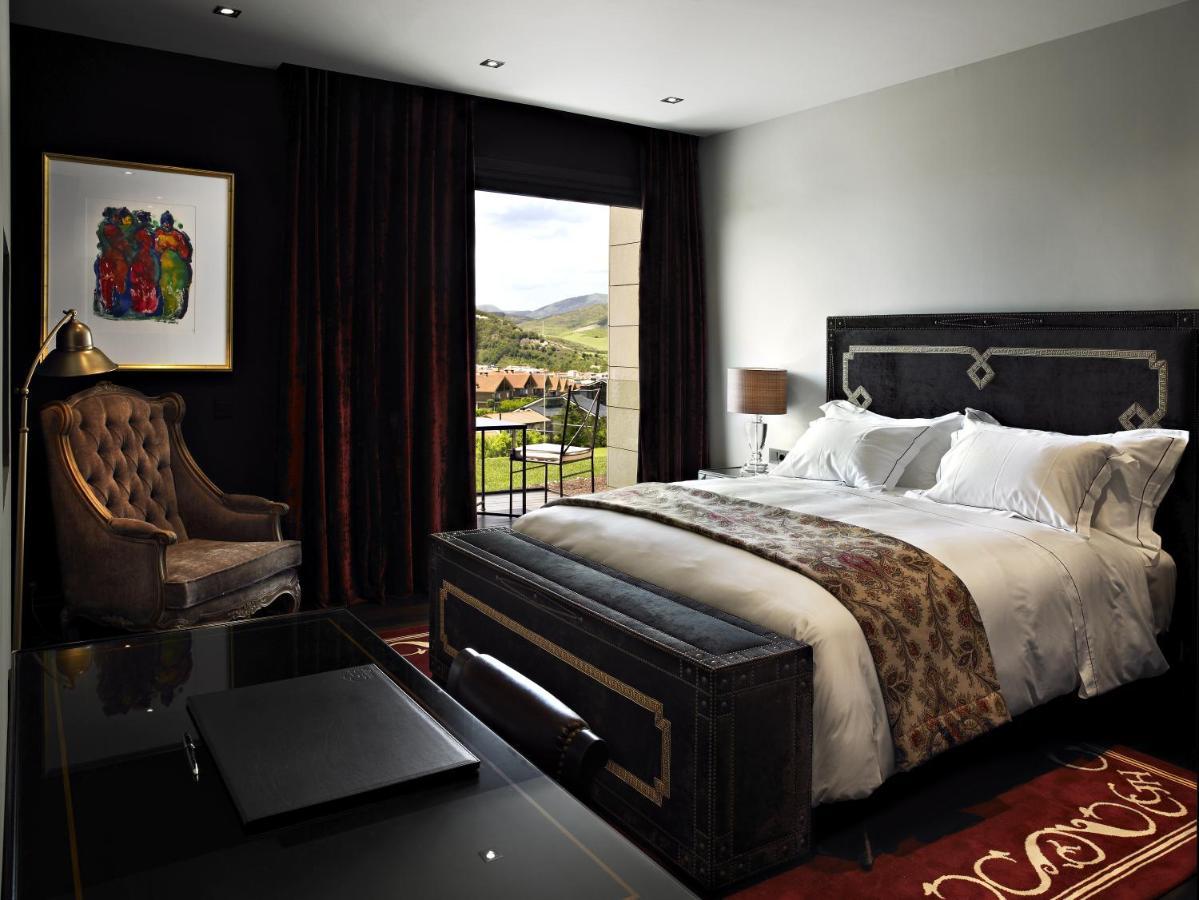 Hotel Castillo de Gorraiz&Spa Esterno foto